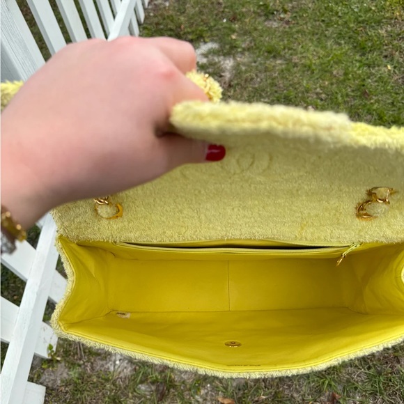 Chanel Rare Maxi Yellow Terry Cloth Vintage Flap - Picture 8 of 15